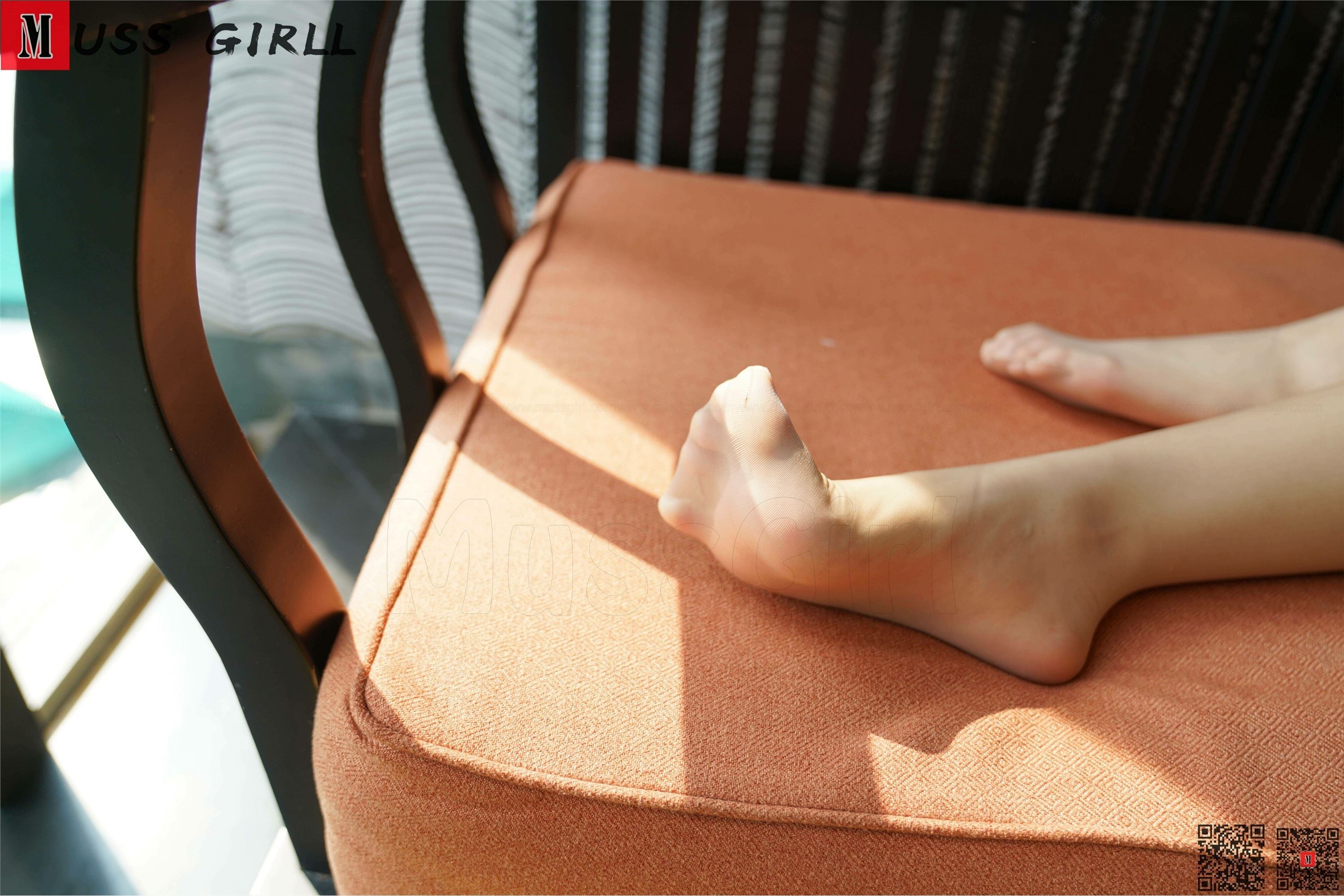 MussGirl慕丝女郎  NO.162 沙发肉丝包臀裙